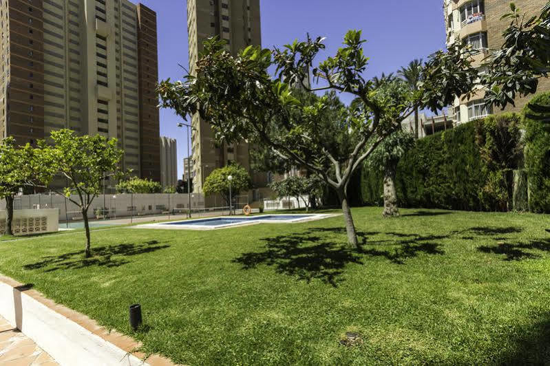 Gemelos 2 Benidorm Bagian luar foto
