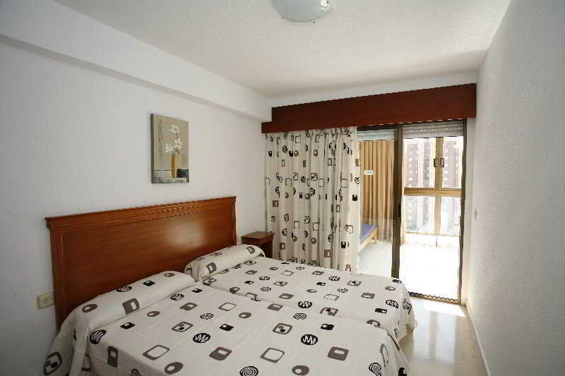Gemelos 2 Benidorm Bagian luar foto
